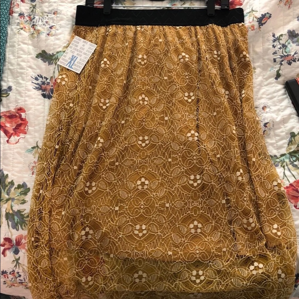 Lularoe Lola